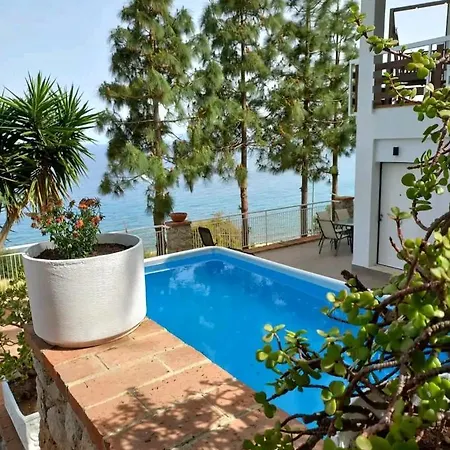 Dom wakacyjny Villa's On The Beach, Swimming Pool A/c *