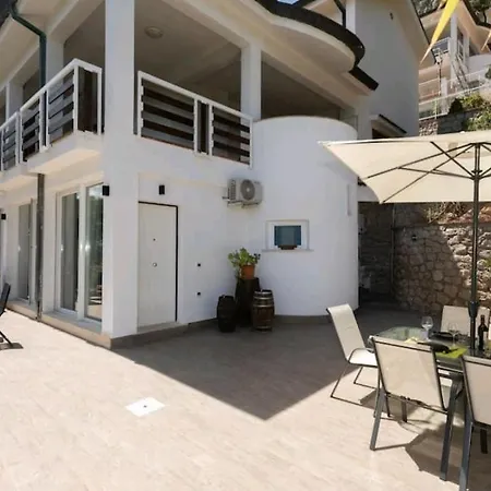 Villa's On The Beach, Swimming Pool A/c Feriehus *