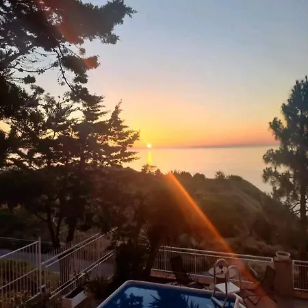 Villa's On The Beach, Swimming Pool A/c Feriehus *