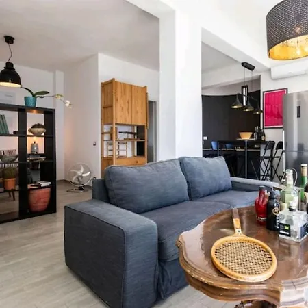 Villa's On The Beach, Swimming Pool A/c Feriehus