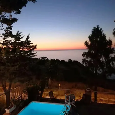 Villa's On The Beach, Swimming Pool A/c